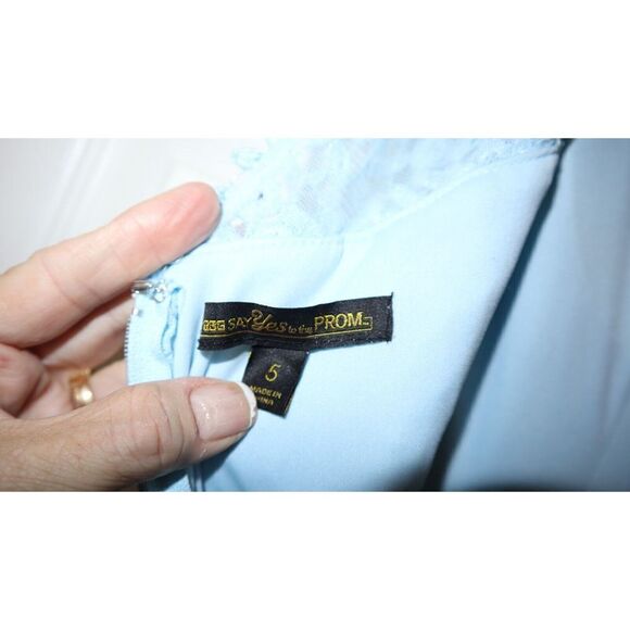 Say Yes to the Prom Junior's Sz 5 Sky Blue Embellished V-Neck V-Back Gown $189 - Picture 6 of 7